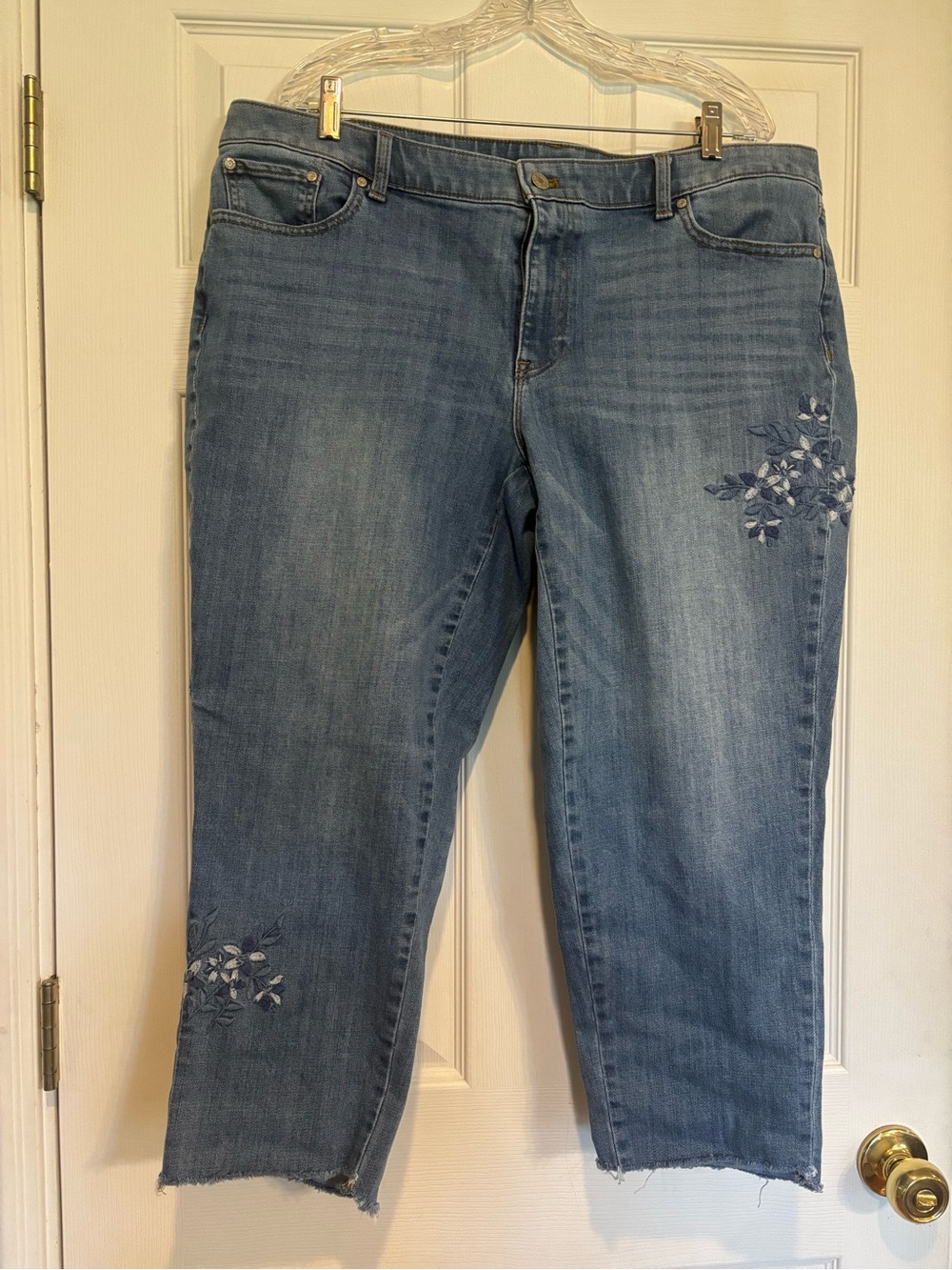 Talbots Light Blue Embroidered Cropped Jeans